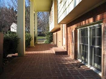 2nd image of 3927 Hyde Park Dr