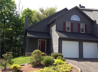 66 Crown Rdg, Newington, CT 06111