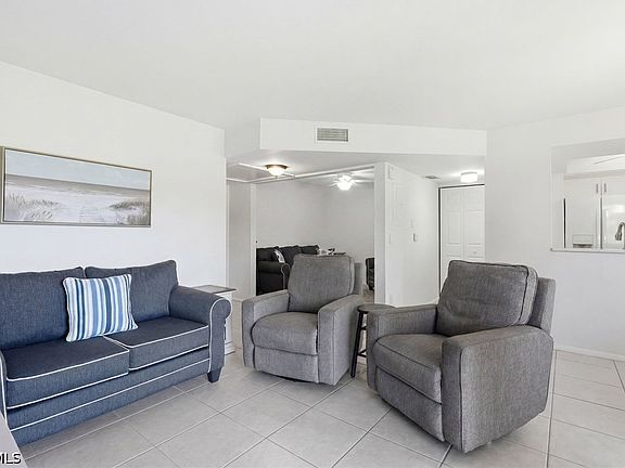 5th image of 13240 White Marsh Ln APT 8