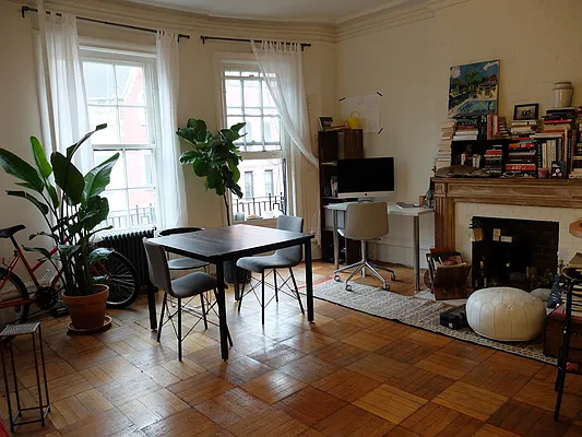 Rented by Village Living Realty | media 7