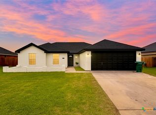 112 Cedar Ridge Dr, Nolanville, TX 76559