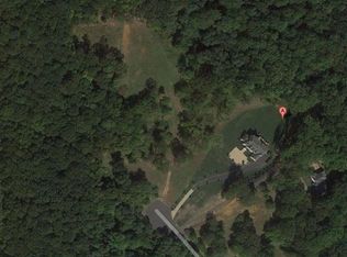 8 Orchard St, Marlboro, NJ 07746