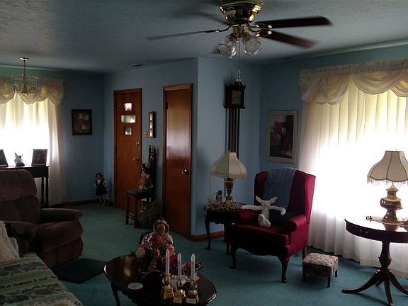 5th image of 505 4th St E