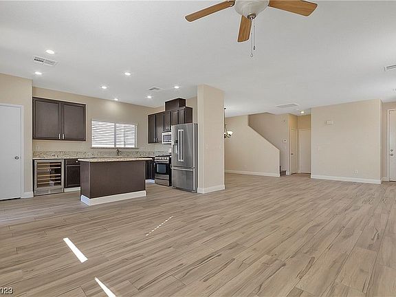 5th image of 11169 Sandrone Ave
