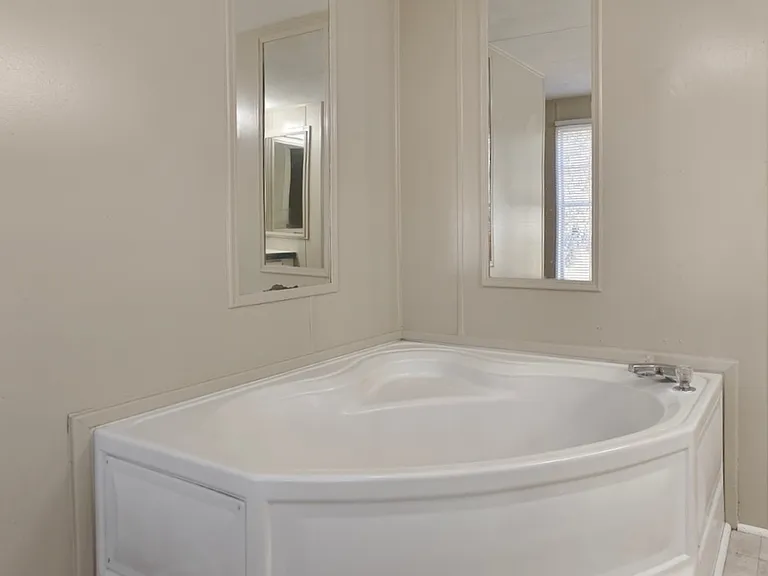 3405 Duane Ave — Photo 9