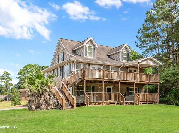 1405 Rue Versailles, Gautier, MS 39553