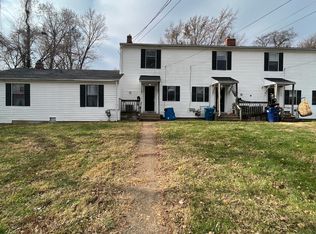 823 Forest Ave, Saint Charles, MO 63301