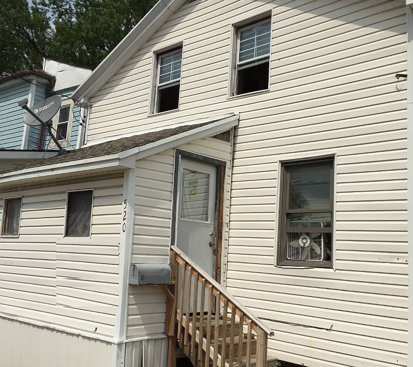 2nd image of 520 Columbia St