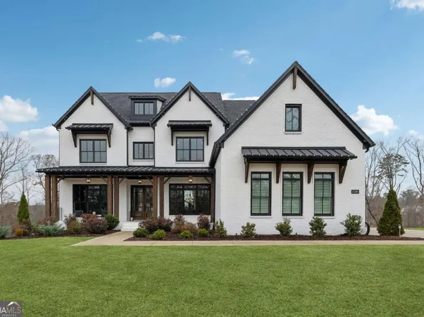 13385 Bishops Ct, Roswell, GA 30075