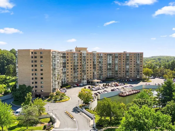 3330 N Leisure World Blvd #5415, Silver Spring, MD 20906