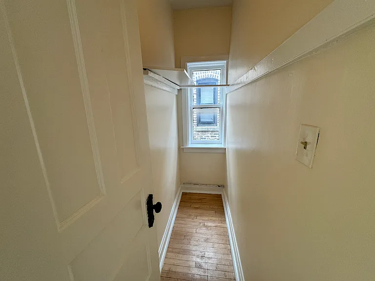 2402 N Surrey Ct #3 — Photo 8