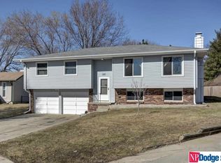13808 Polk Cir, Omaha, NE 68137