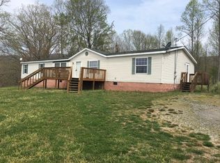 220 R L Edwards Ln, Haysi, VA 24256