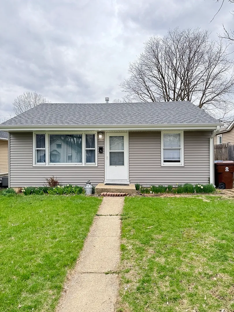 105 Anderson Ave photo 1