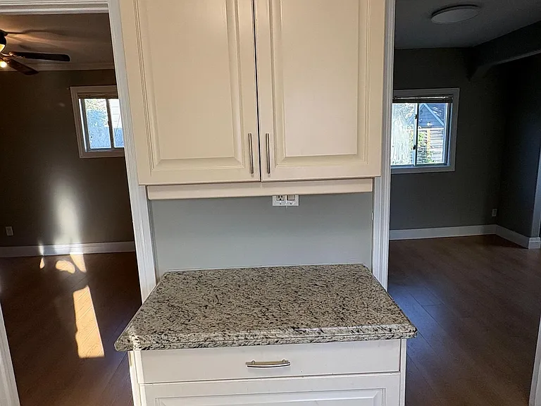 219 Southview Rd — Photo 9