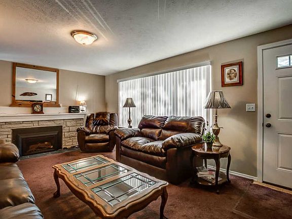 4th image of 3016 W Bismark Ave