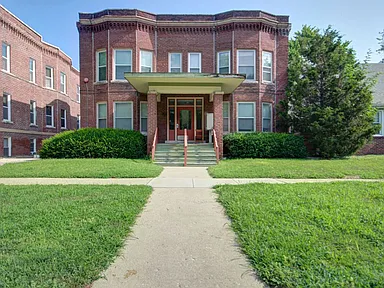 616HE - 616 W Healey St Champaign IL | Zillow