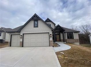 5122 NW Montebella Dr, Riverside, MO 64150