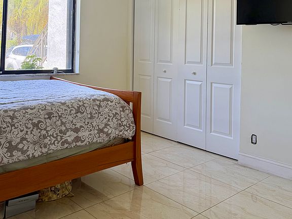 2nd image of 296 Racquet Club Rd APT 103