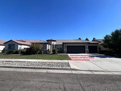 1762 Champagne St Photo 1
