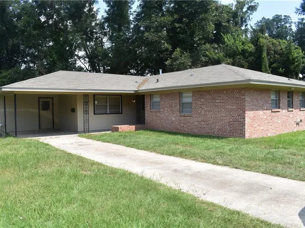 706 Hancock Ave, Natchitoches, LA 71457