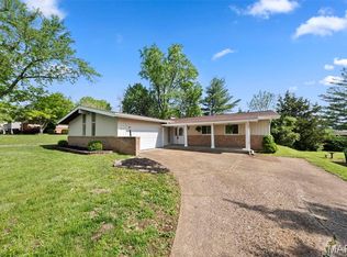53 Graeler Dr, Saint Louis, MO 63146