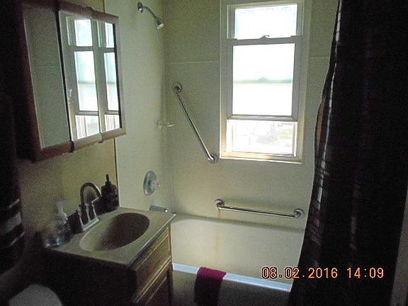 4th image of 2721 W Villard Ave