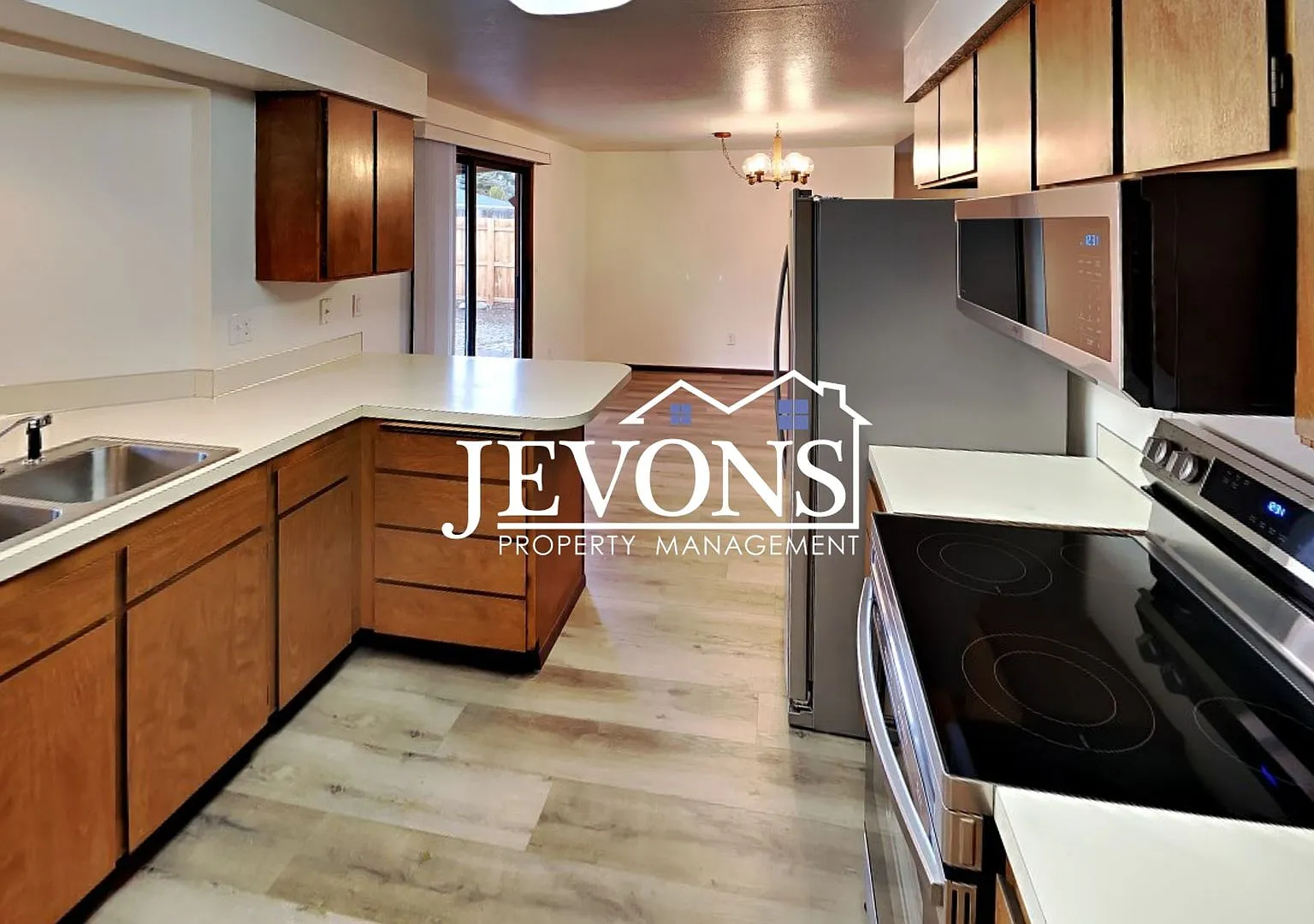Coming soon - Spacious 2BR/2BA Yakima Home with 2-Car Garage & Covered Patio — Photo 1