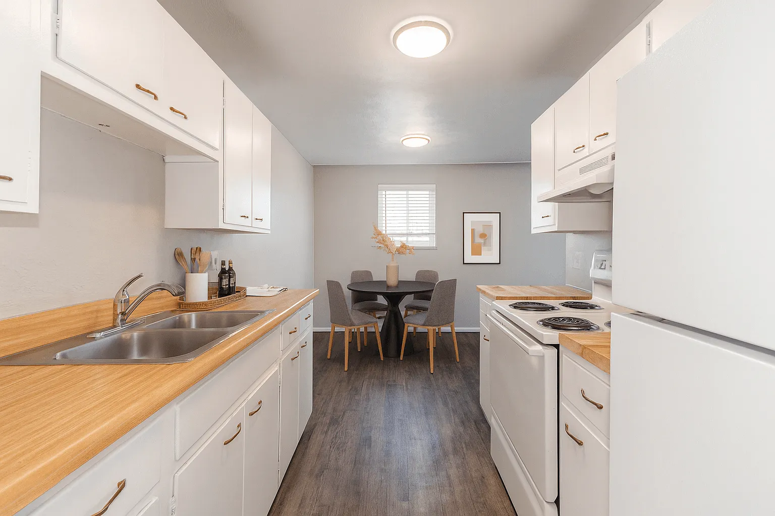 The Mark Apartments — Photo 3