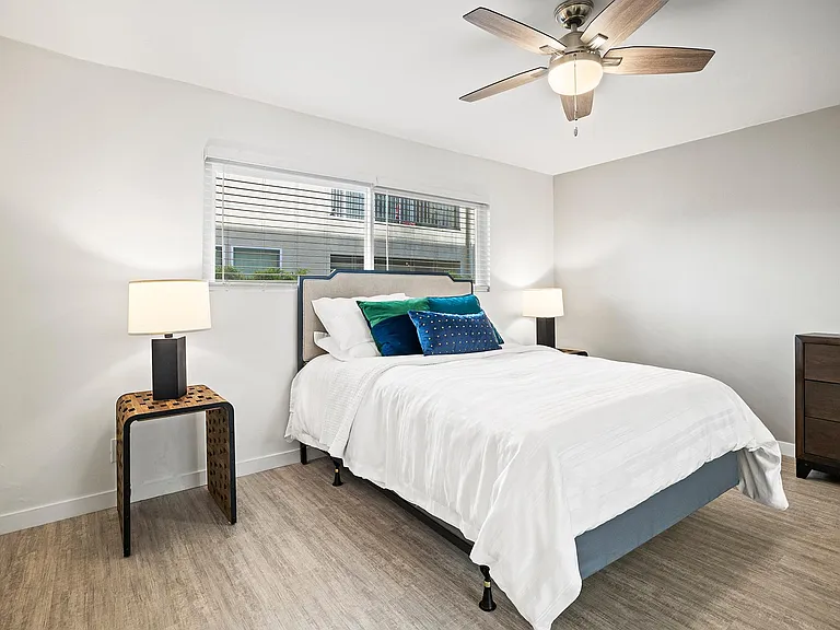 Kling Trio Apartments — Photo 26
