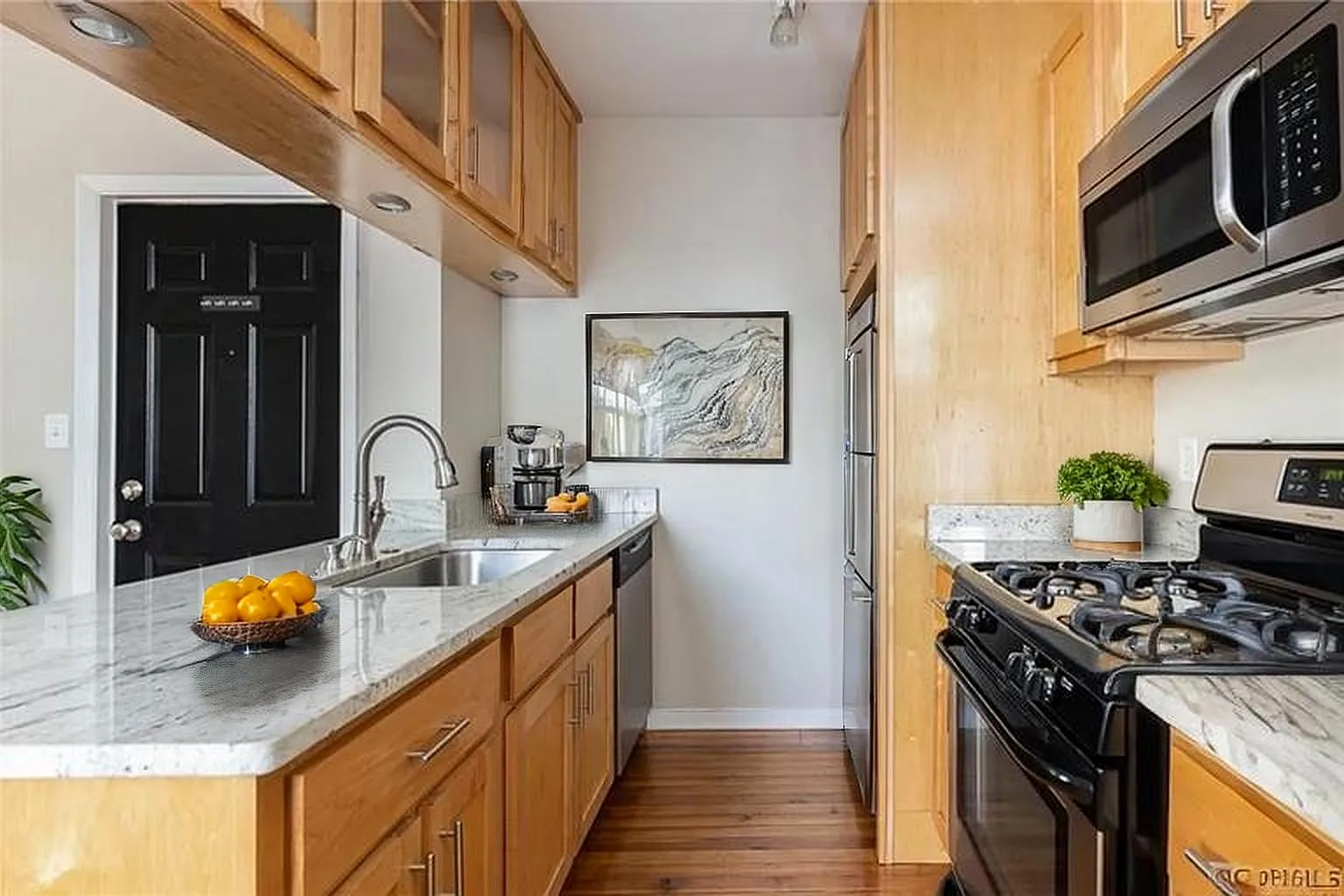1 bed, 600 sqft, $2,395 — Photo 4