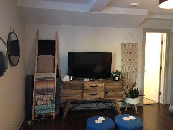 2nd image of 1138 N Marion St APT 4