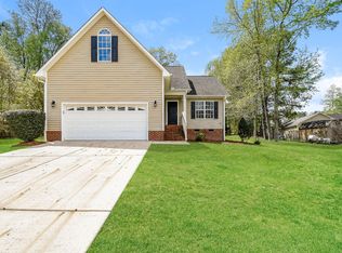 1003 Walnut Dr, Erwin, NC 28339