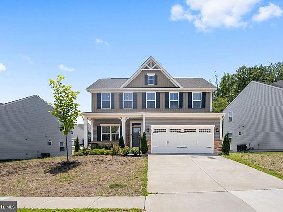 3rd image of 409 Vandegrift Rd