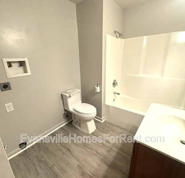 1711 Ewing Ave — Photo 5