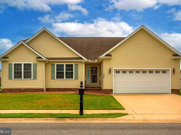 408 Plantation Dr, Seaford, DE 19973