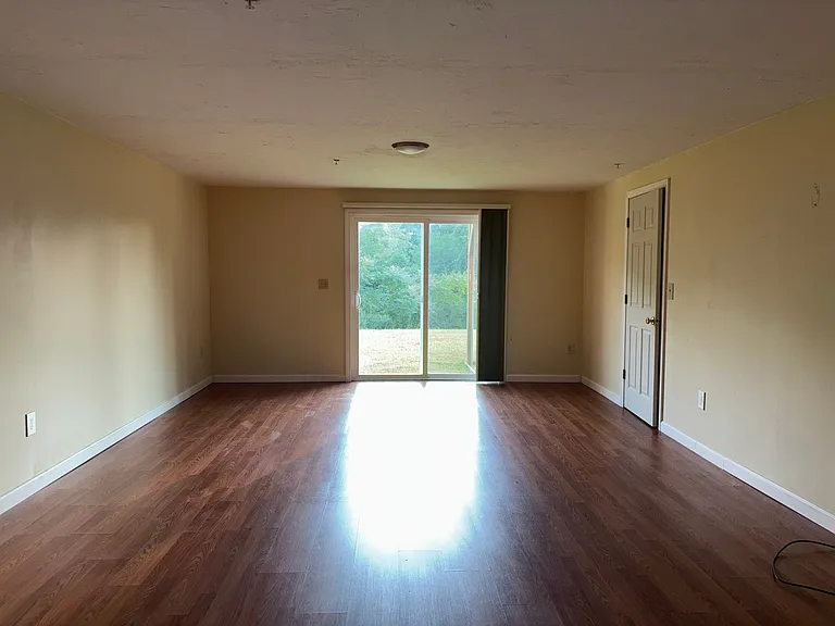 95 Green Briar Rd — Photo 25