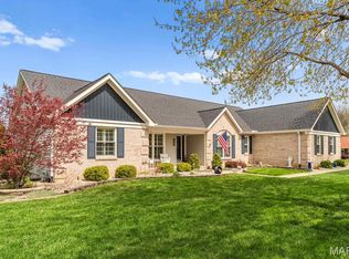 1943 Cedarwood Trl, Shiloh, IL