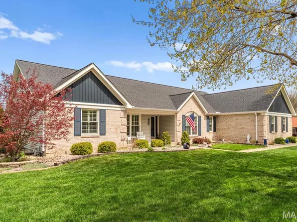 1943 Cedarwood Trl, Shiloh, IL 62226