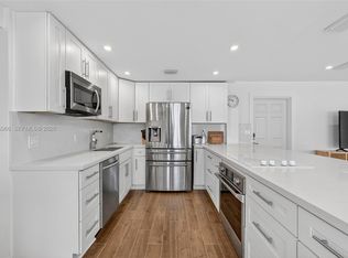 3050 NE 48th St APT 210, Fort Lauderdale, FL 33308