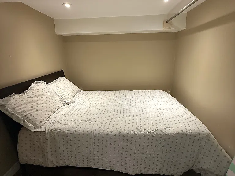23 Algoma St #BASEMENT — Photo 10