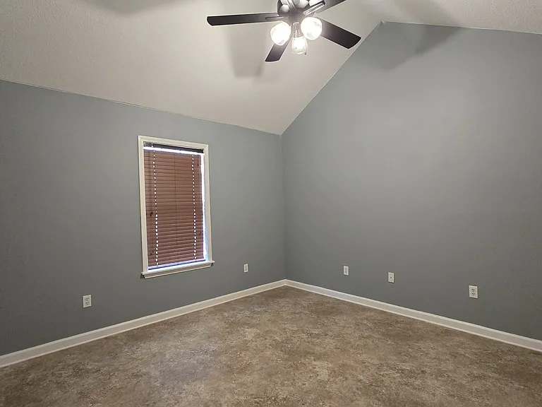 2606 Sterling Dr — Photo 12