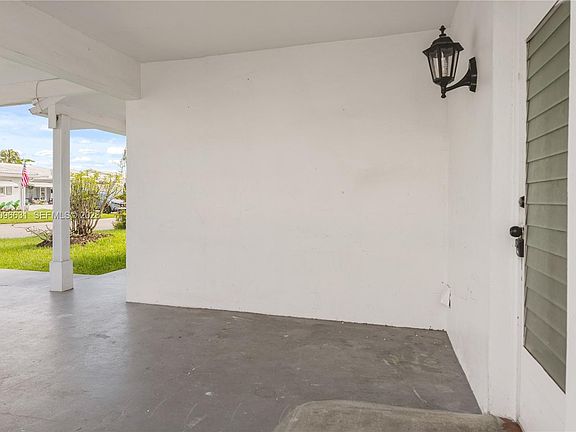 4th image of 8300 NW 59th St