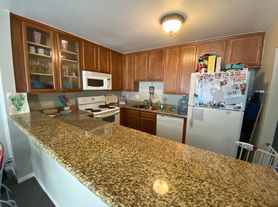 3030 Suncrest Dr