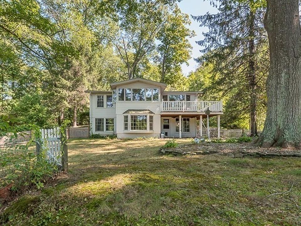 1st image of 30 Sumner St