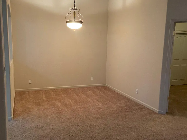 3309 S Rose Brook Dr — Photo 6