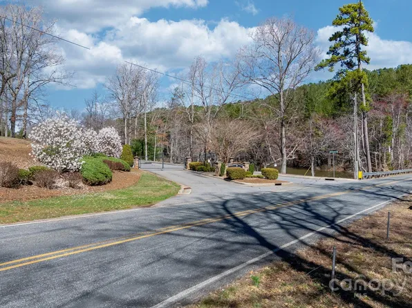 5939 Vintage Ct #13, Granite Falls, NC 28630