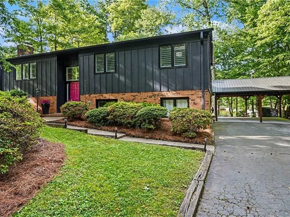 5008 Shadygrove Ln, Greensboro, NC 27407