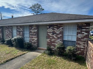 14032 Country Manor Ln #1, Hammond, LA 70403