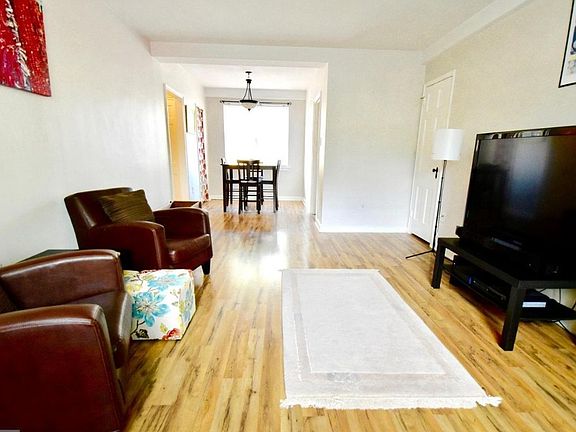 3rd image of 10 Ashby St APT A